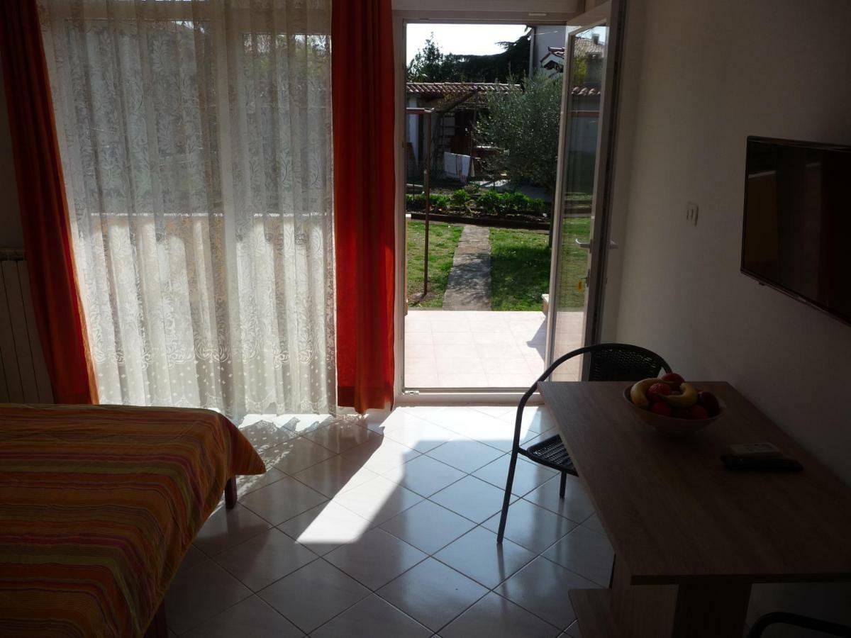 Apartments & Rooms Milka Umag Exterior photo